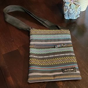 Dakine Crossbosy Purse